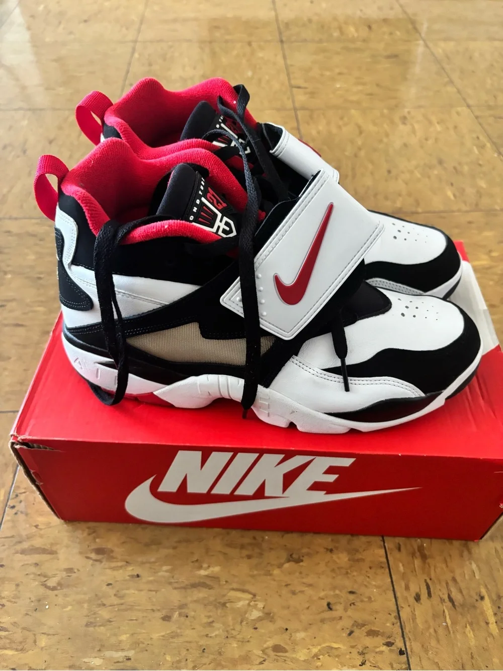 Nike classic sneakers